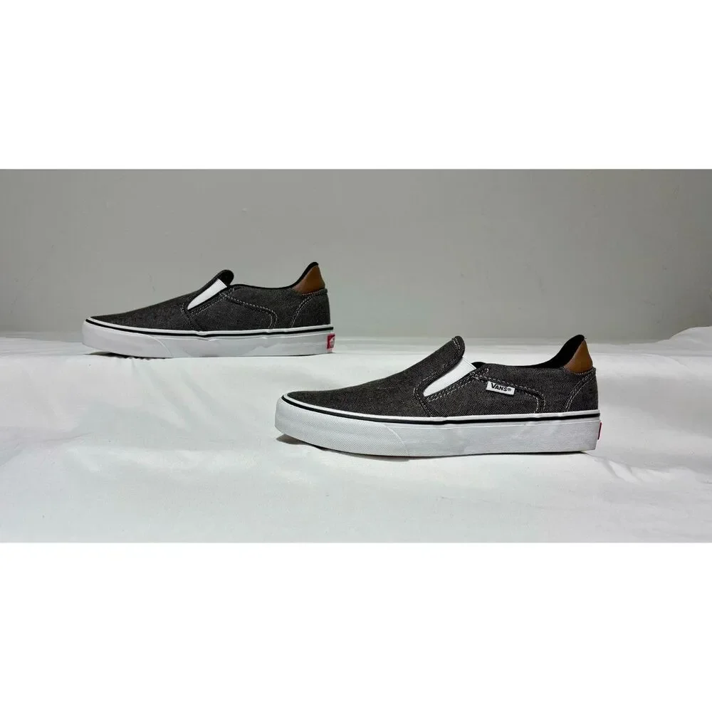 NEW Men's Vans Deluxe Comfort Slip-On Sneakers  Size 8